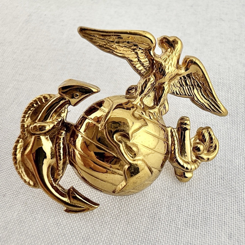 Vintage USMC Eagle Globe Anchor Screwback Pin Antaya G.I. WWII EGA Gold Tone